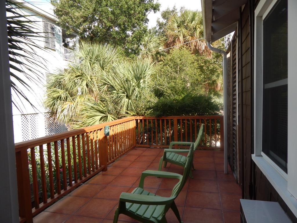 Holliday Inn Of Folly Beach Exterior photo