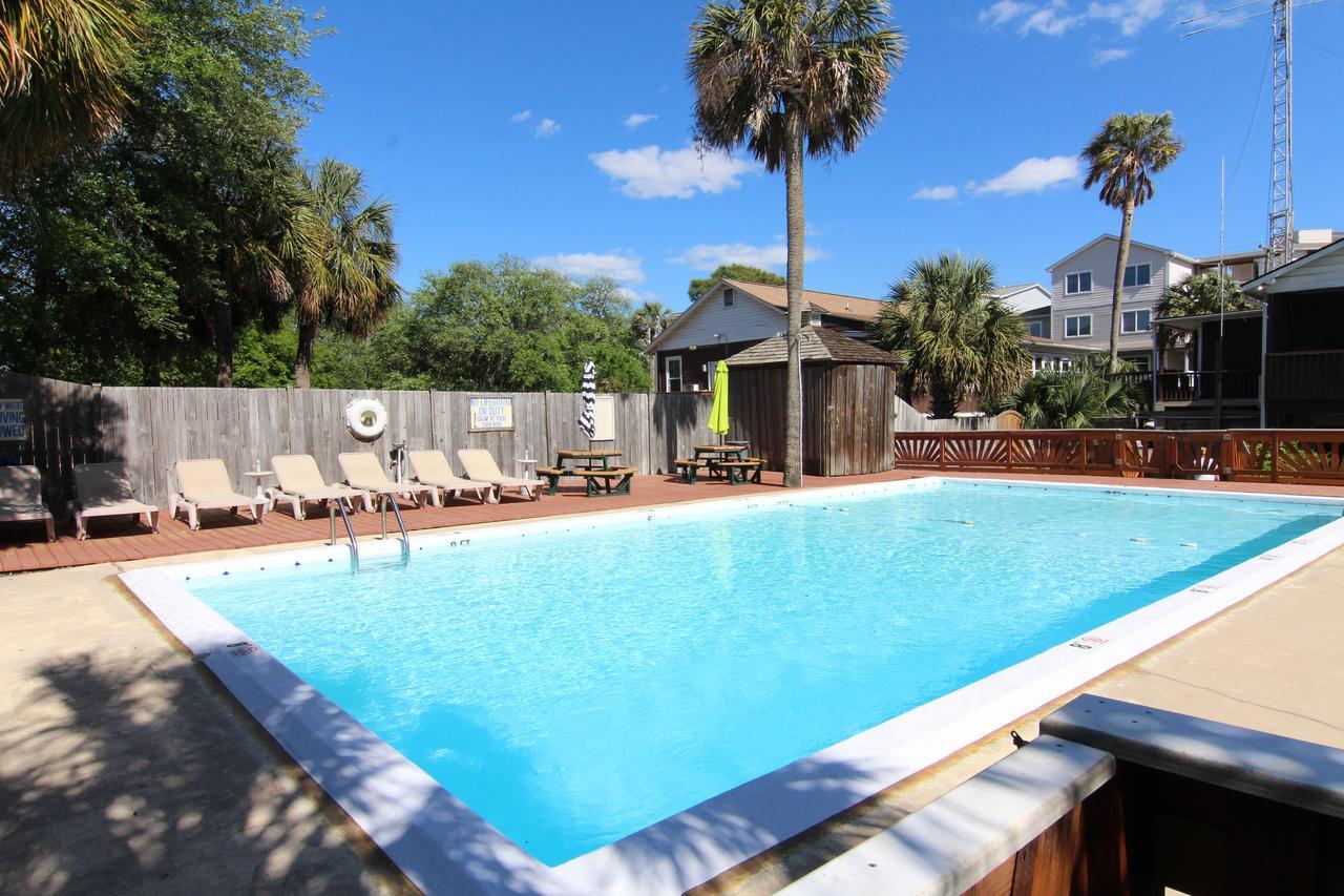 Holliday Inn Of Folly Beach Exterior photo